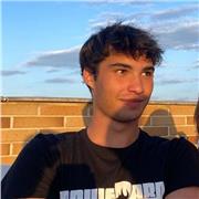 Estudiante universitario en quimica (UNAV), enseño todo tipo de ciencias relacionadas con las mates y la quimica en Pamplona